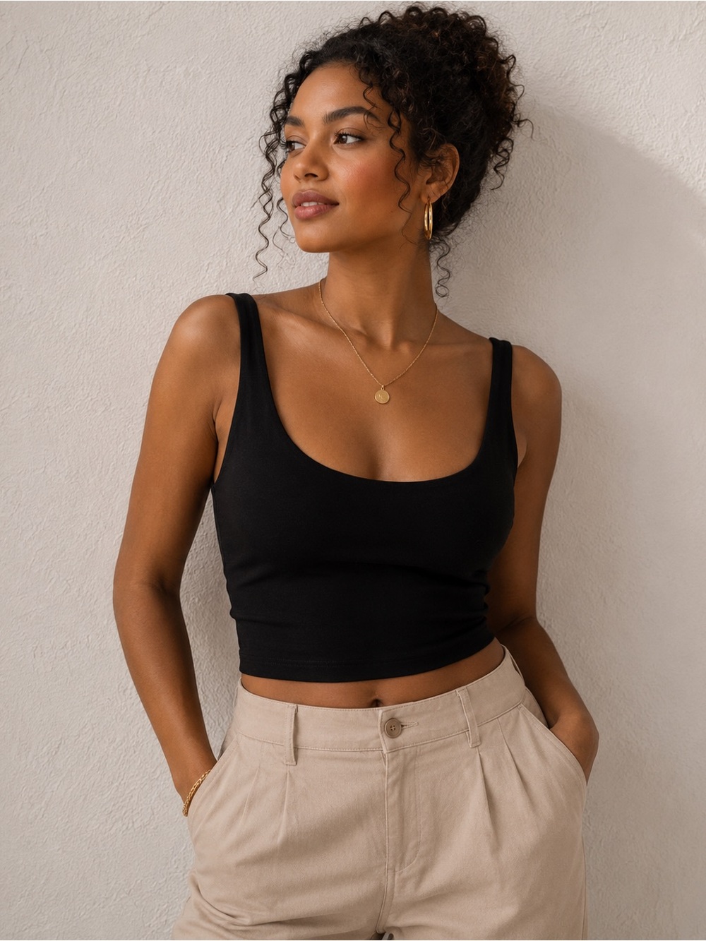 Athleta Black Scoop-Neck Crop Tank

I never used or washed it.